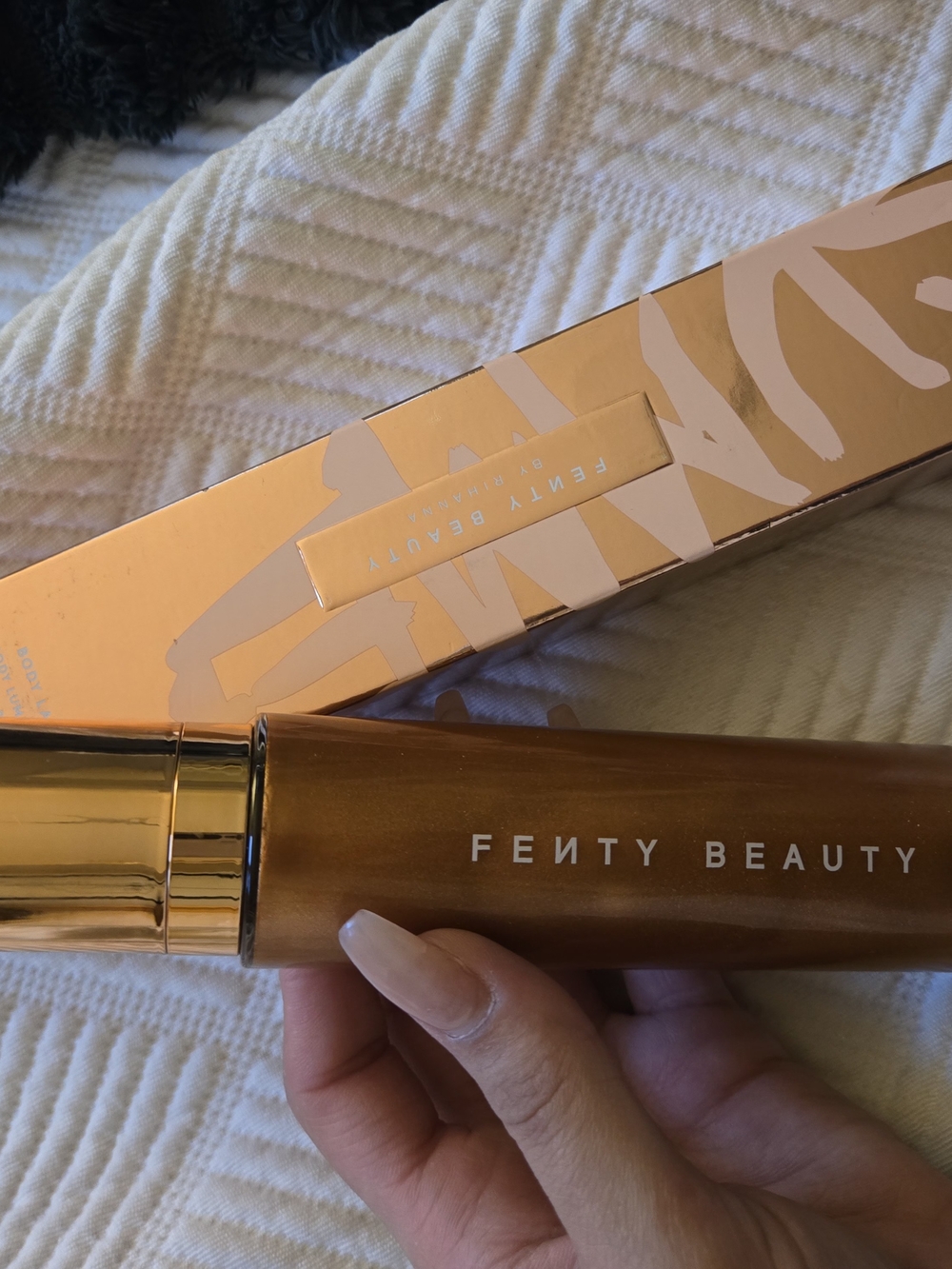 Fenty Beauty Luminous Highlighter Spray - Bronze Gold